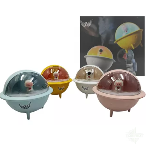 Umidificador de homem do espaço